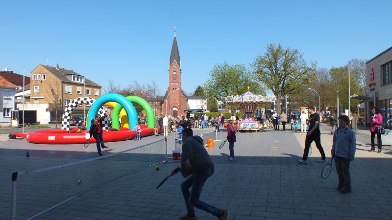 Aktionen vor der Kirche
